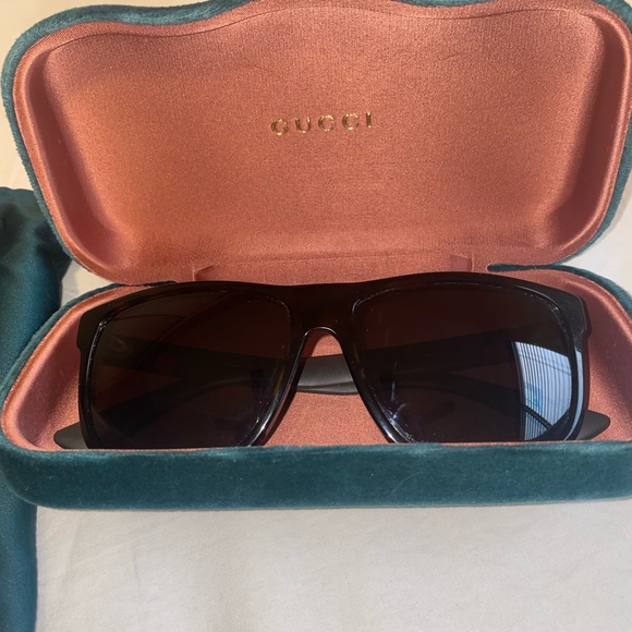 Gucci Polar GG0010S - Picture 6 of 8